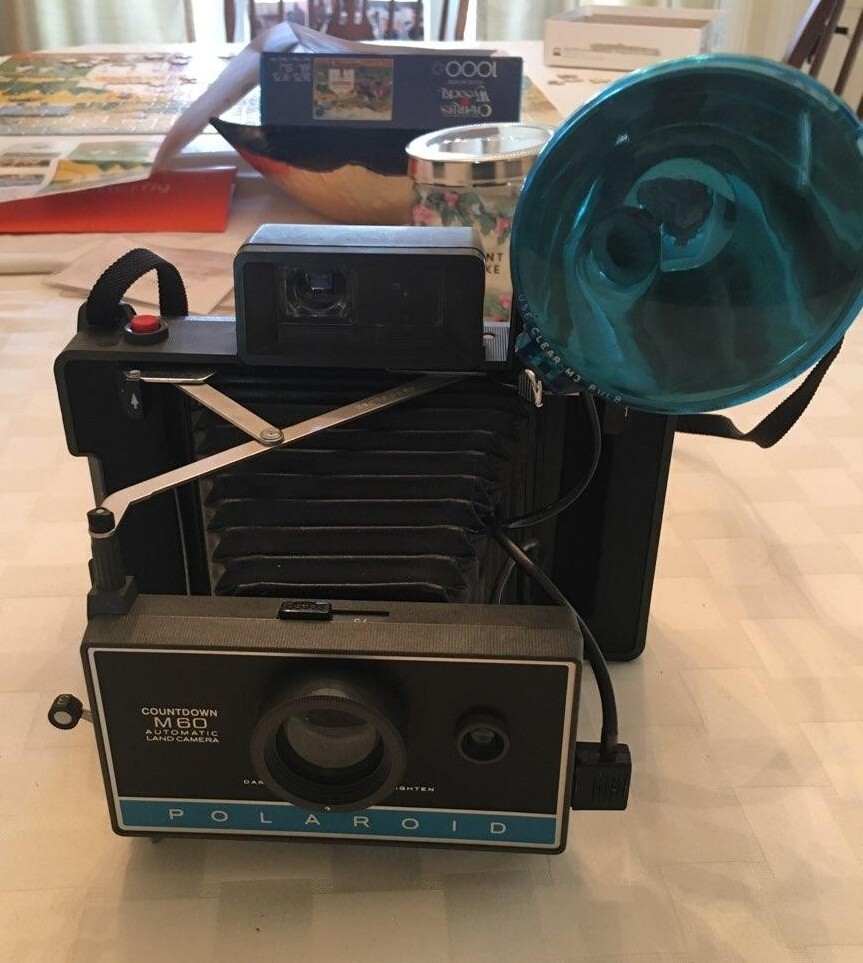 Polaroid Countdown M60 Automatic Land Camera #268 Flashgun and manual