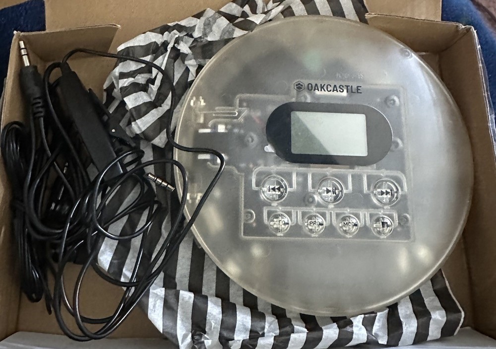 Oakcastle CD100 Rechargeable Bluetooth CD Player Portable Rare