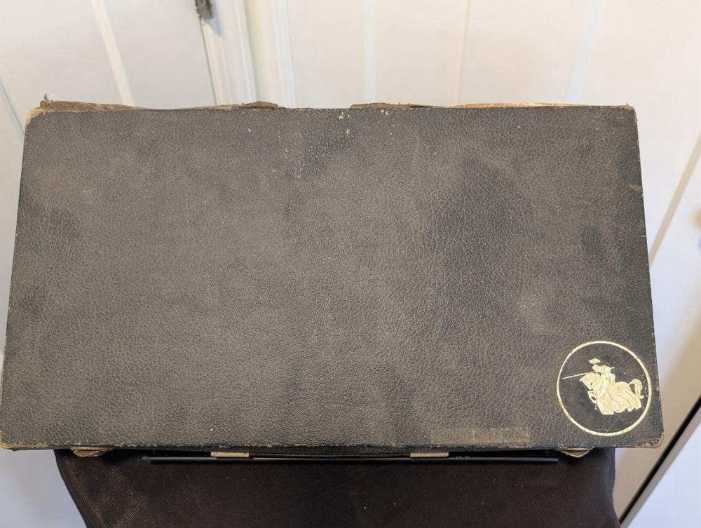 Vintage Gallant Chess Set In Folding Board Case