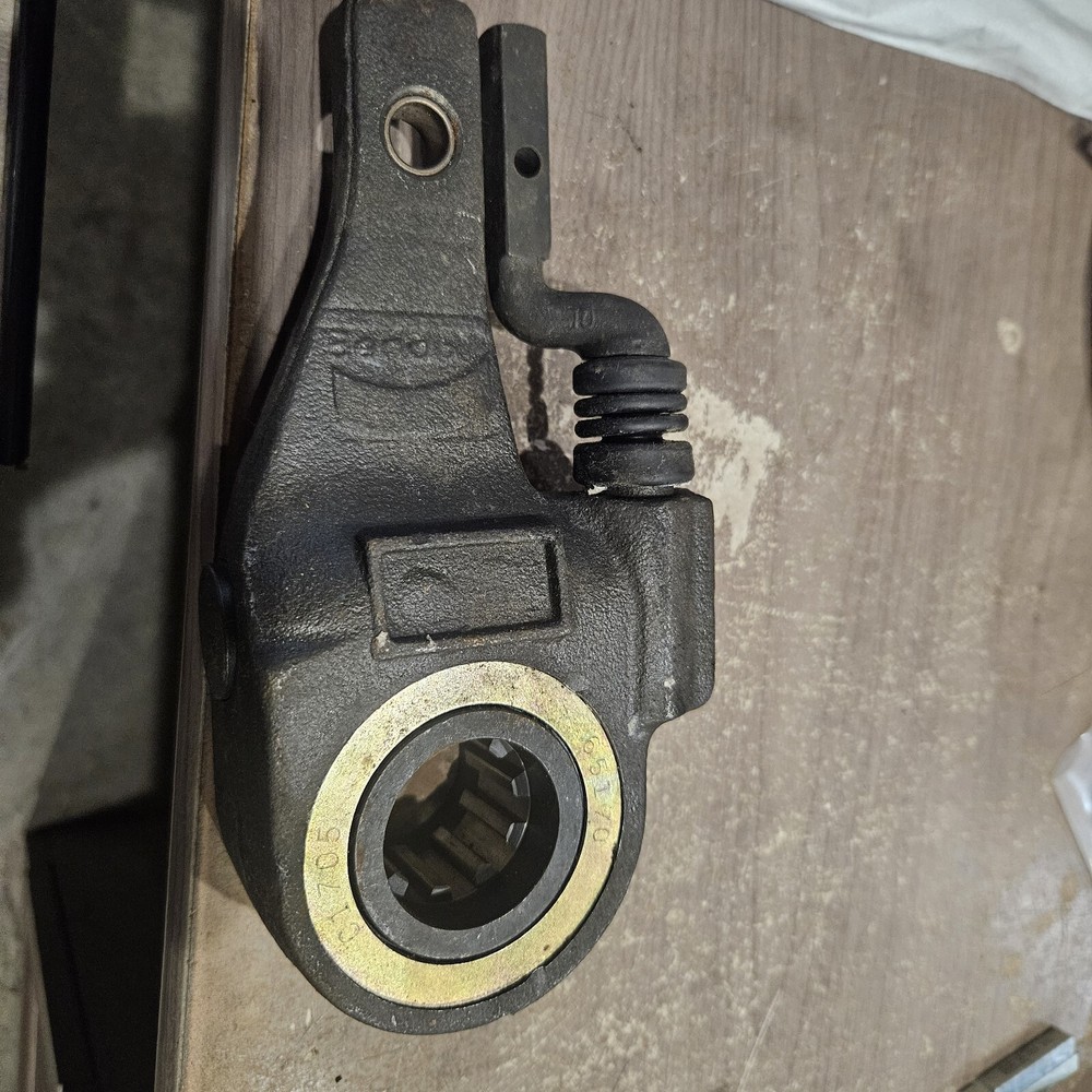 Bendix Slack Adjuster 065170 (no clevis)