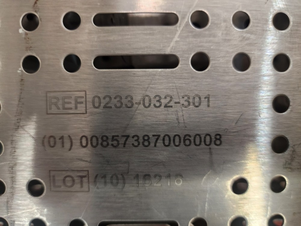 Stryker AIM Endoscopy Sterilization Tray 233-032-301