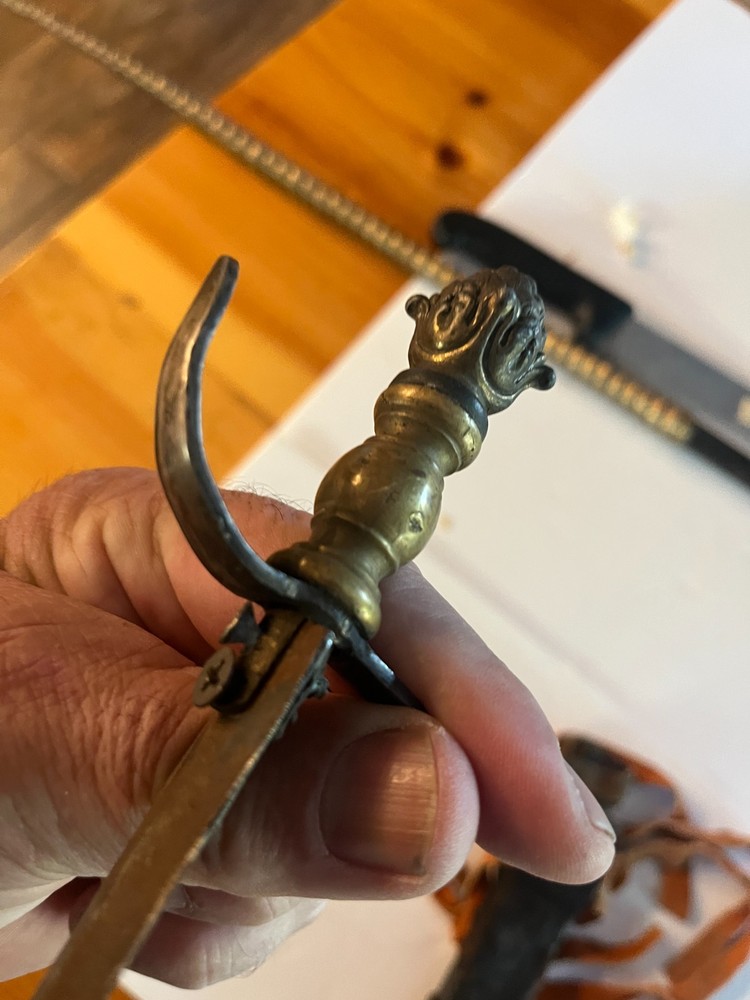 HANDMADE HANDSOME PRIMITIVE DAGGER W/brass HANDLE AND SHEATH, 4.5 blade