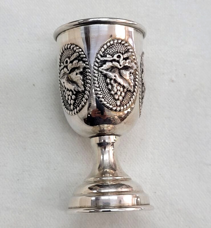 Sterling silver Schnapps grapes leaf small cup handmade in Israel