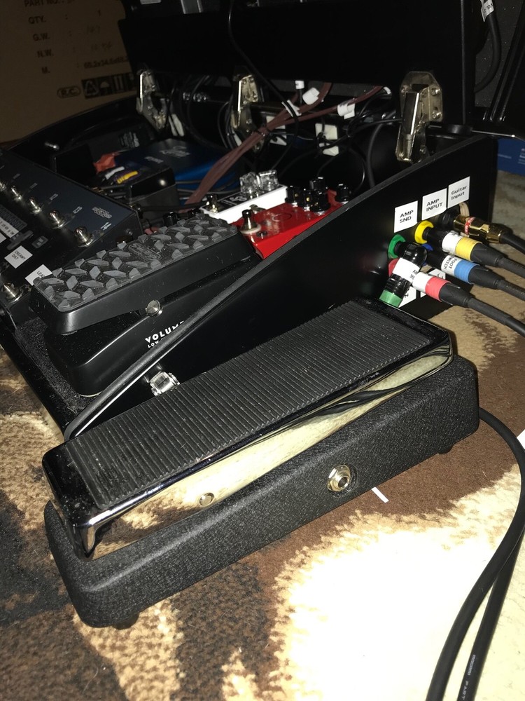 GigRig G2 Custom Guitar Pedal Board, 13 pedals/components, Schmidt Array w/Lid