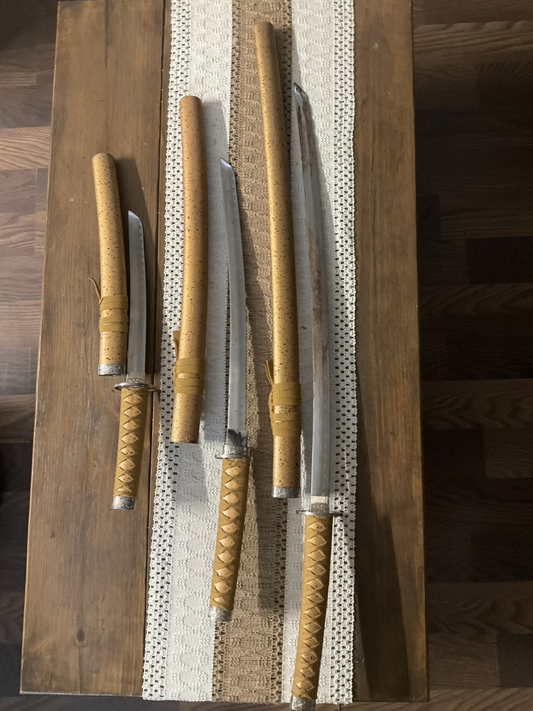 Japanese swords set With Stand