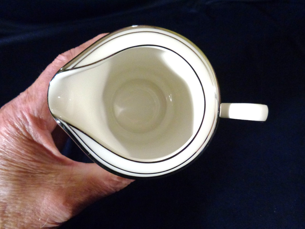 Noritake Champlain 7553 Cream and Sugar EC