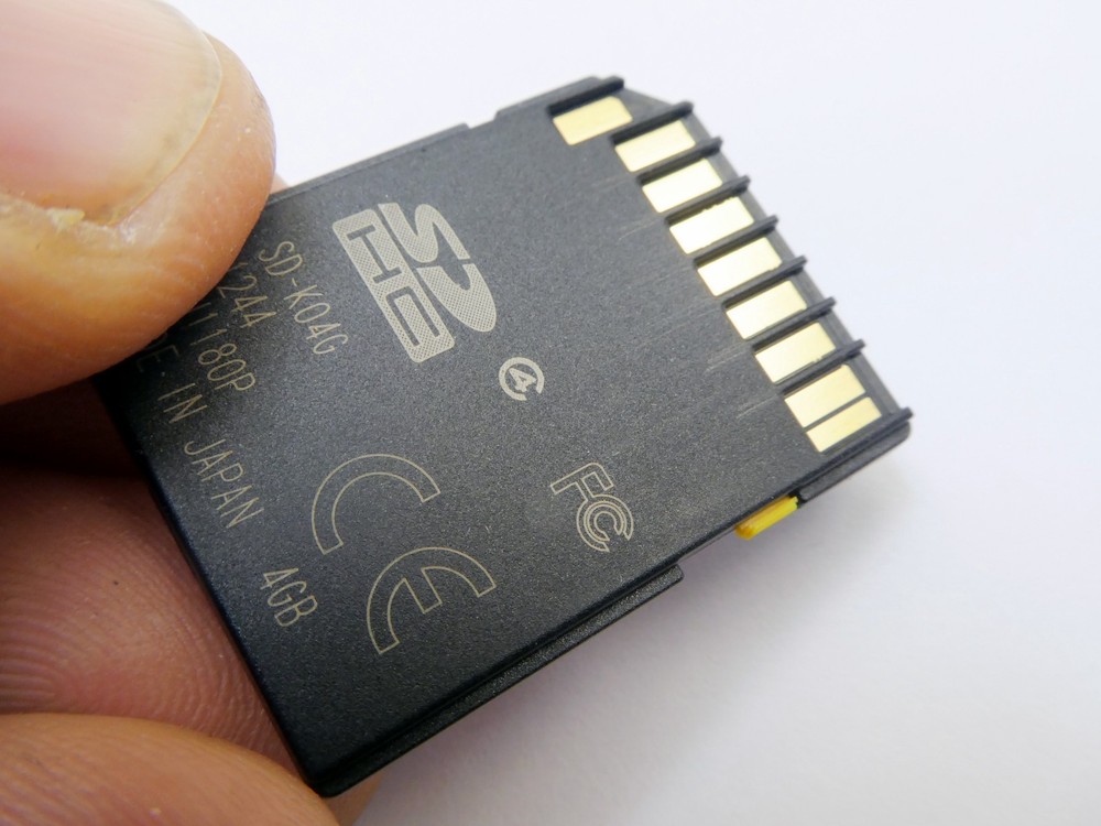 Dane-Elec 4GB SD SDHC Card Camera memory Genuine SD card