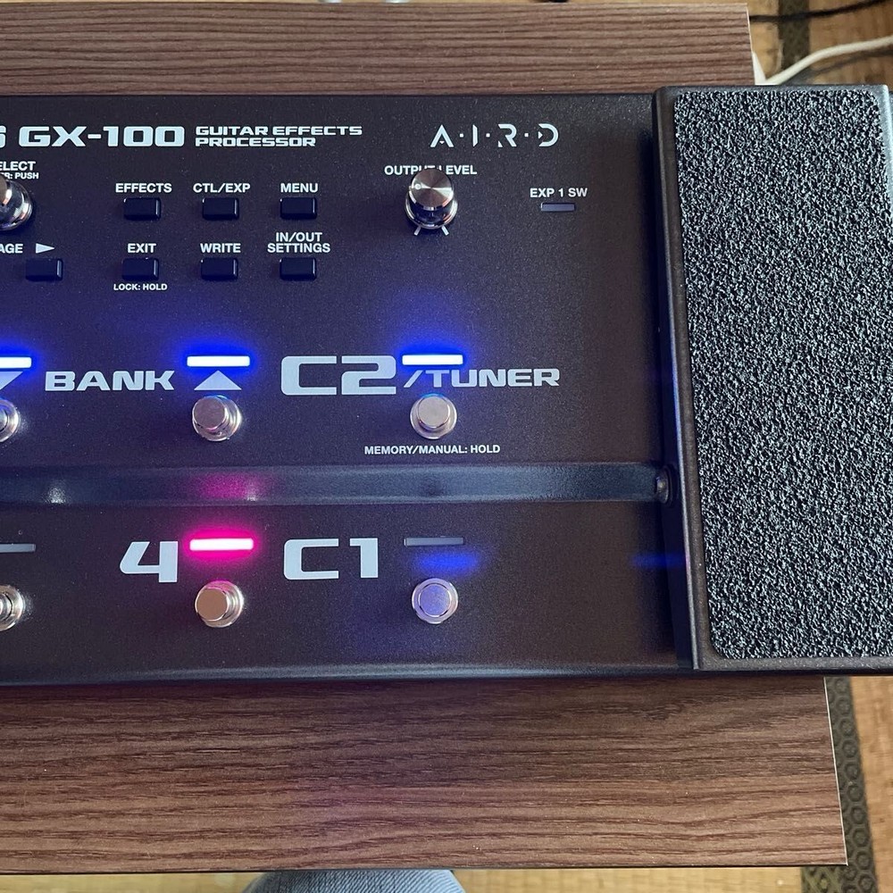 Boss GX-100 Guitar Effects Processor Multi-Effects Pedals W/ Adapter