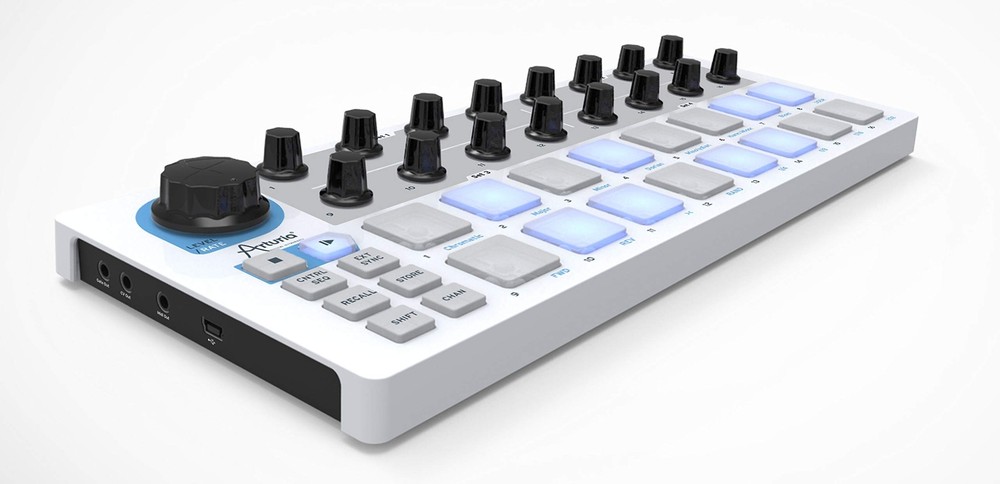 Arturia BeatStep USB/MIDI/CV Controller and Sequencer MultiColored