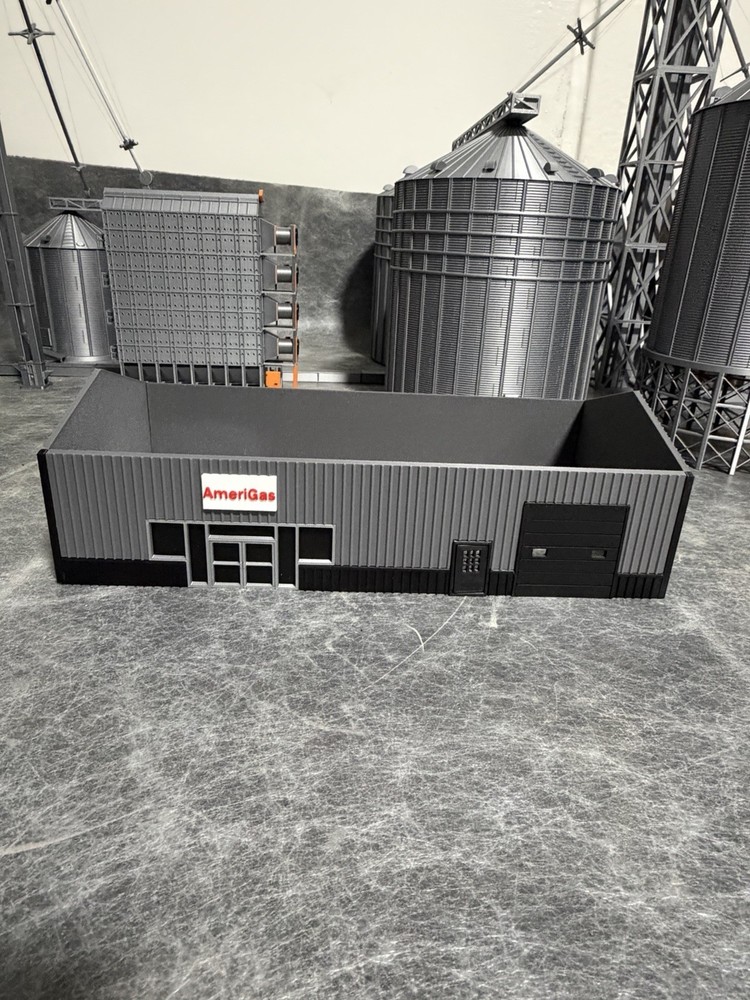 1/64 Building