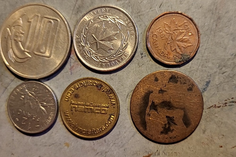 Coins from Various Countries 6pcs j6