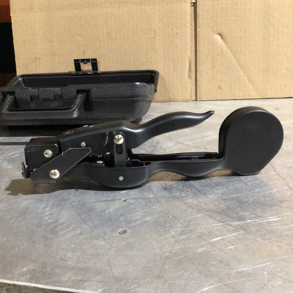 DYMO 1011 Tapewriter Label Maker Kit – Partial Kit