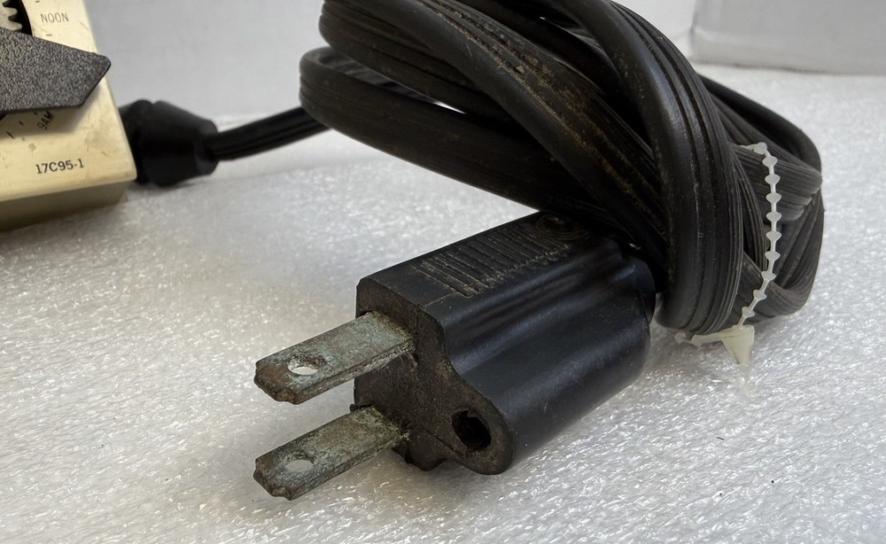 Autotrol Valve 155/255/440 Timer Assembly 110V Water Softener Timer. Please Read