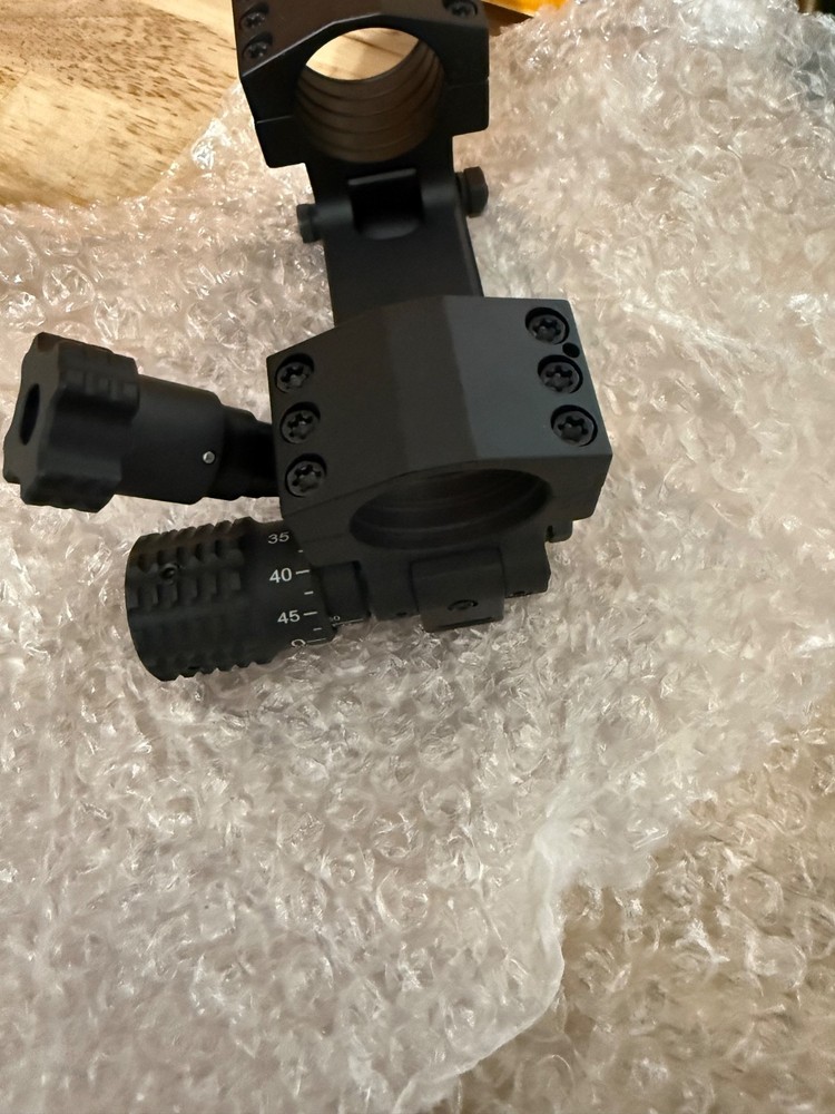 IVEY ADJUSTABLE SCOPE MOUNT Black. 200 MOA. New never used.