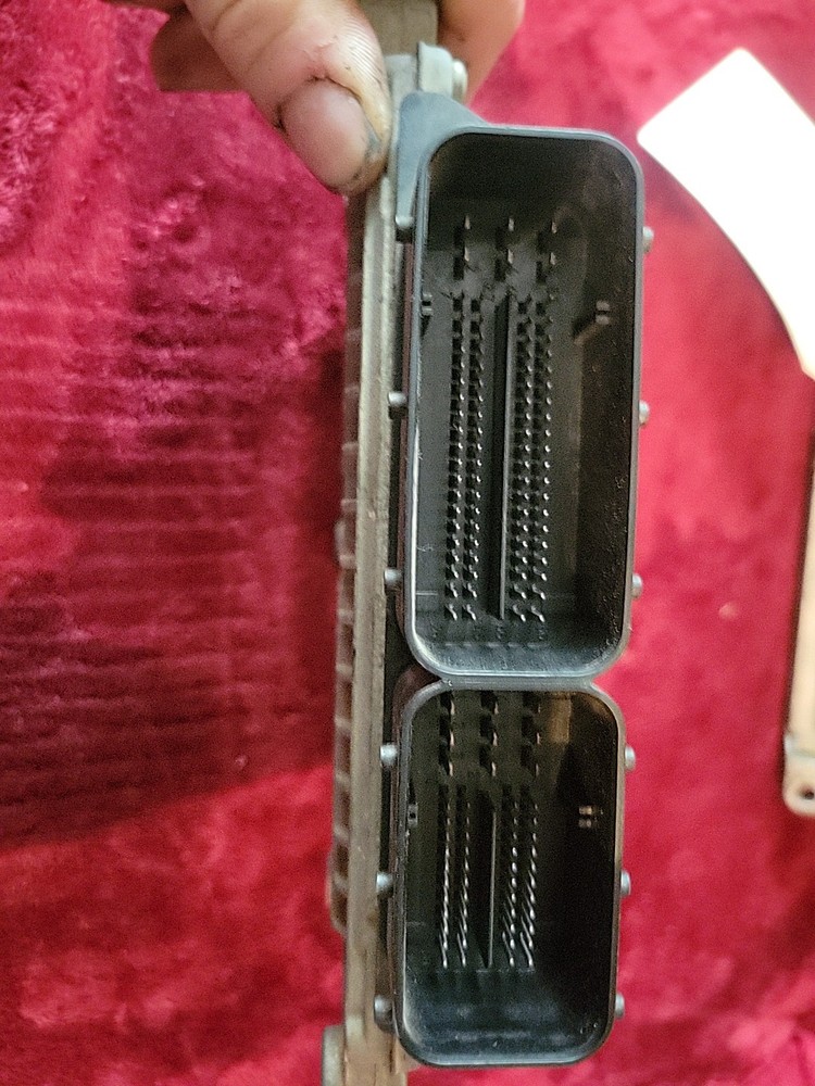 0 281 020 192 ISUZU ENGINE CONTROL MODULE (ECM) 3332678