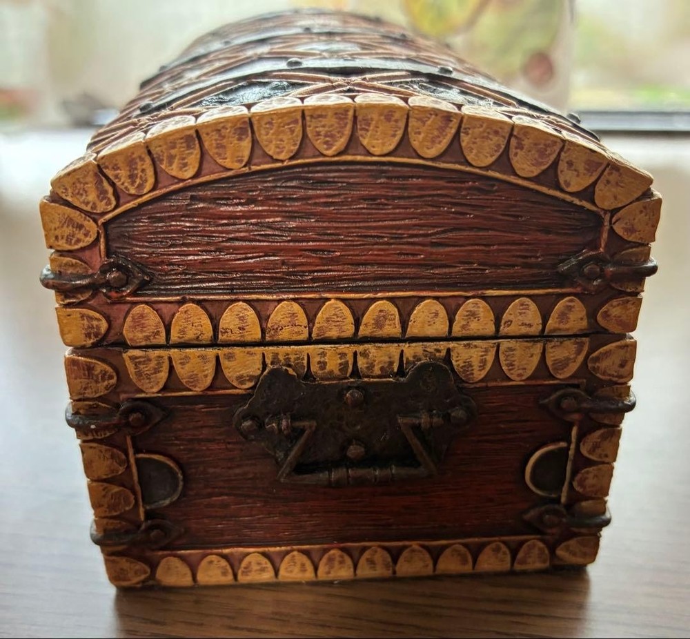 2004 Harry Potter World Exhibition Exclusive Quidditch Accessory Box from Japan