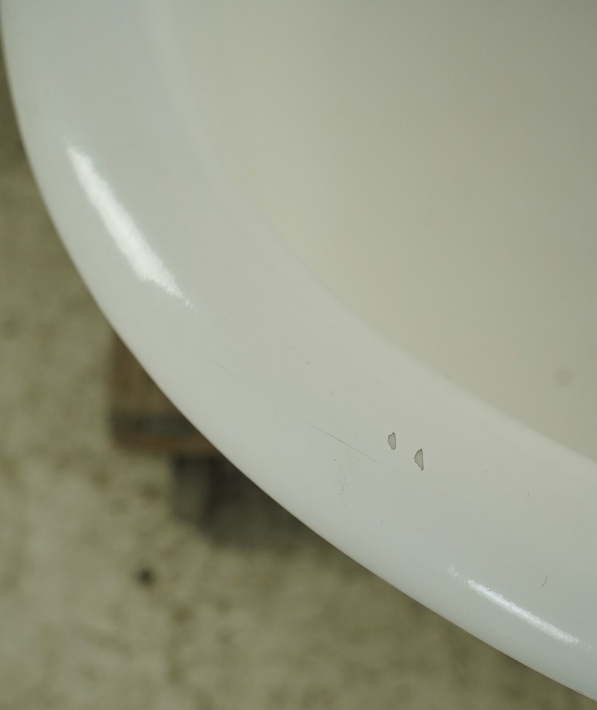 Reclaimed 5 ft. White Earthenware Ceramic Bathtub