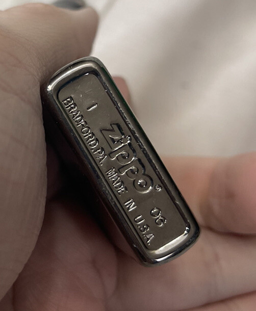 Zippo Classic Pocket Lighter - Brushed Chrome American Made