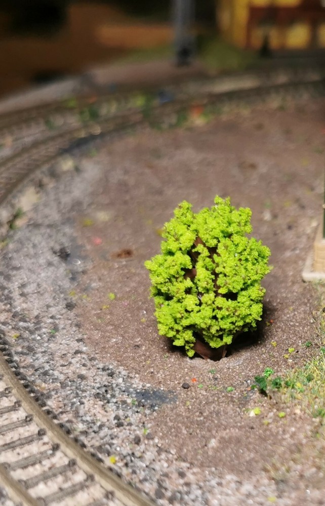 50 Light Green Bushes, Shrubs, 25 mm High. Light Spherical Shape