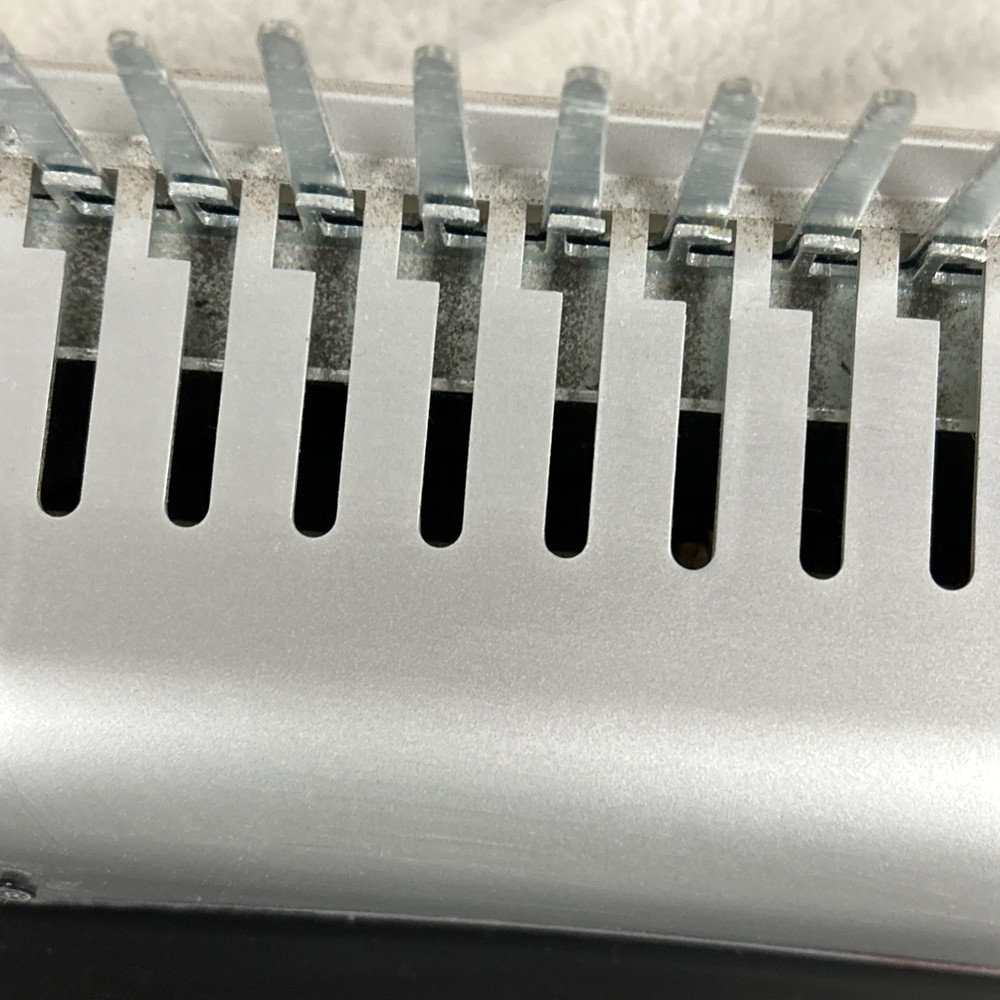 Rayson SD16 Comb Binding Machine - A4 Max Binding Length 12 Sheets Punching EXC