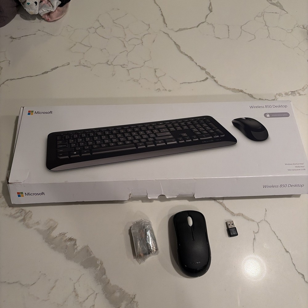 Microsoft Wireless Desktop 850 Wireless Keyboard w/ Mouse + USB Receiver Dongle