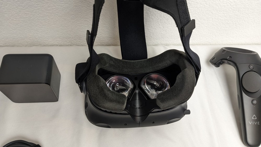 HTC Vive VR Headset Complete Set Full Kit System Virtual Reality A+ Clean