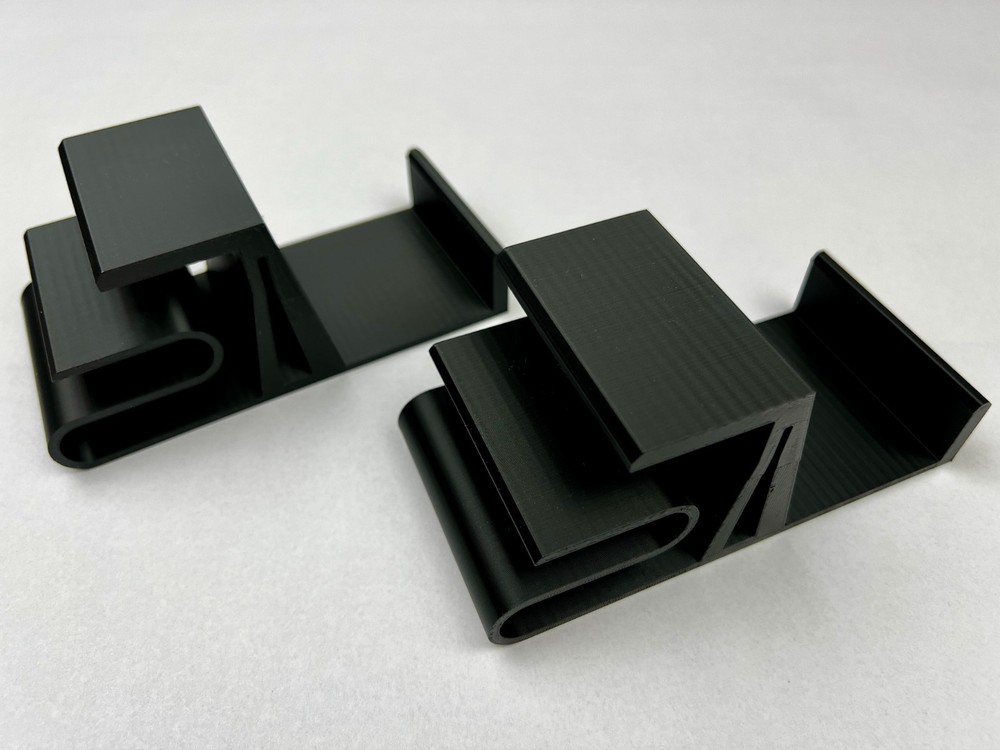 Bookshelf Display Clip 3D Printed Front-Facing Book Holder