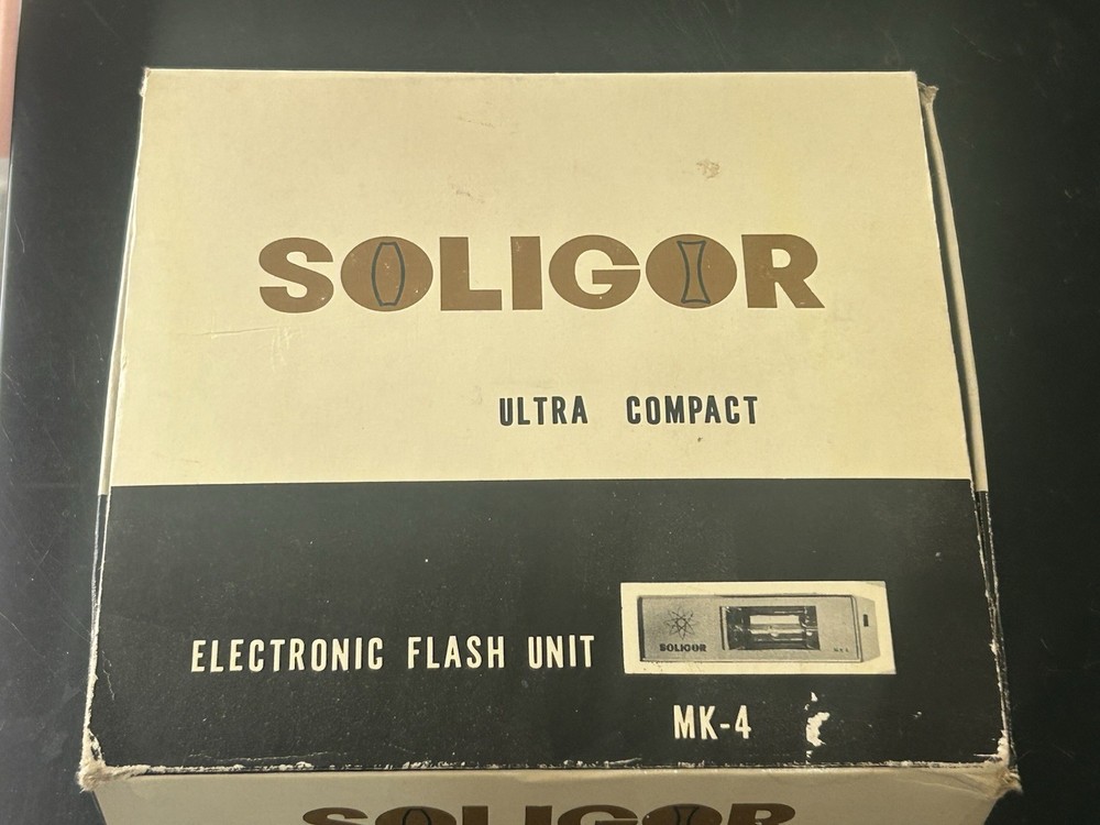 SOLIGOR Electronic Flash Unit MK-4 AC Terminal/Cable Reflector Open Flash Button