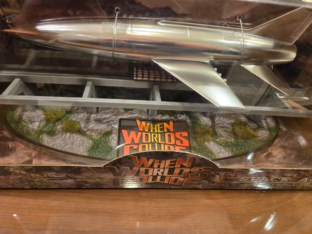WHEN WORLDS COLLIDE SPACE ARK  PEGASUS HOBBIES 9911 1/350 Built Model