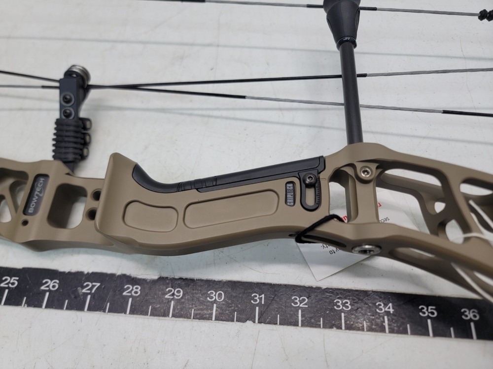 Bowtech Virtue Right Handed 70lb 25-30" Compound Bow