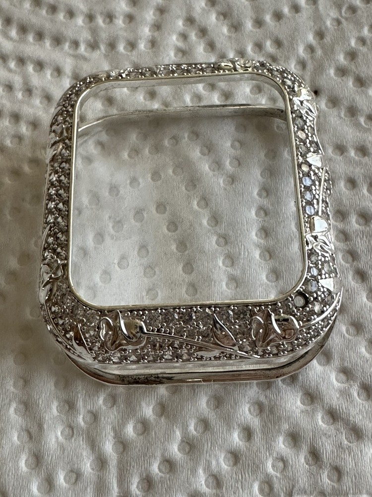 40mm Silvertone Crystal Apple Watch Cover