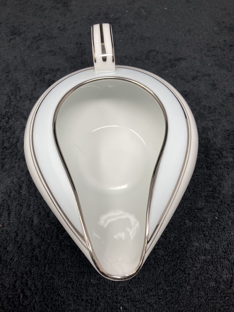 Noritake Bluebell creamer