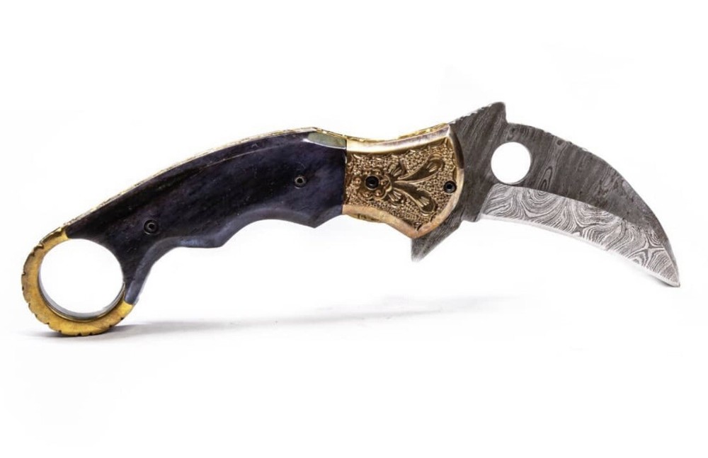 Damascus Steel Blade Knife
