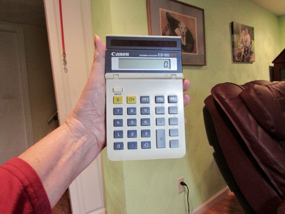 Canon KS-80 Solar Calculator With Instruction Manual & Original Box Display Elev