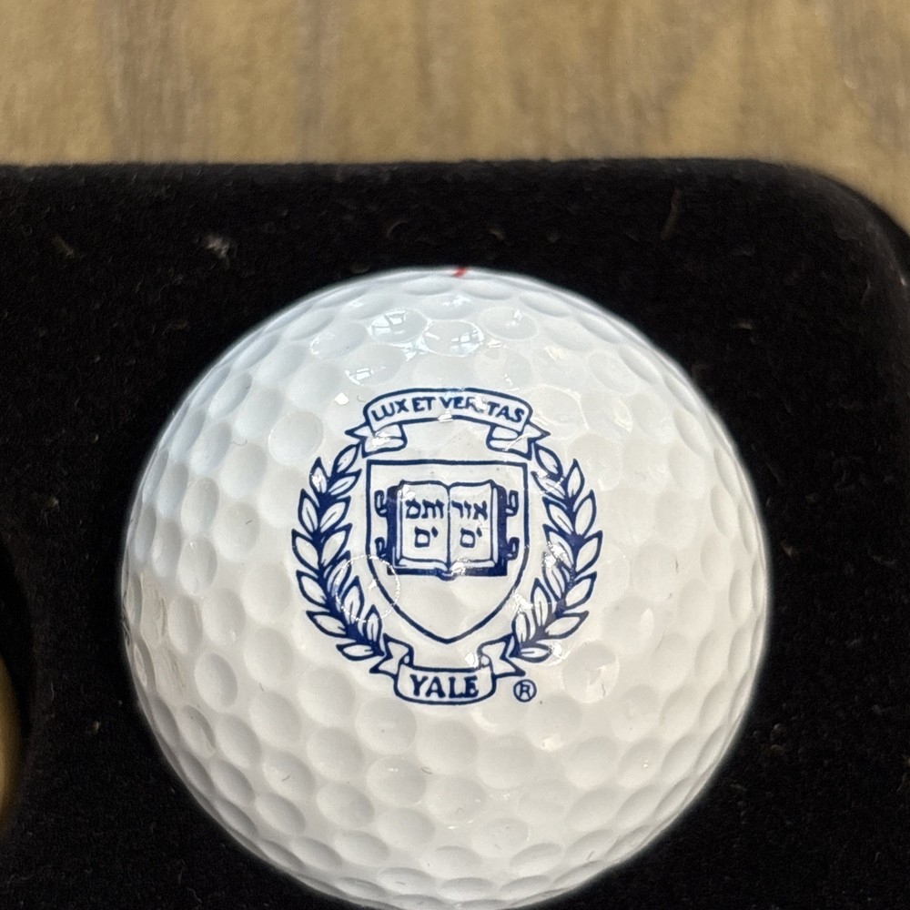 Yale Golf Ball Set With Divot Tool