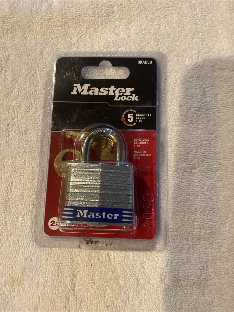 Master Lock  New in package (997)