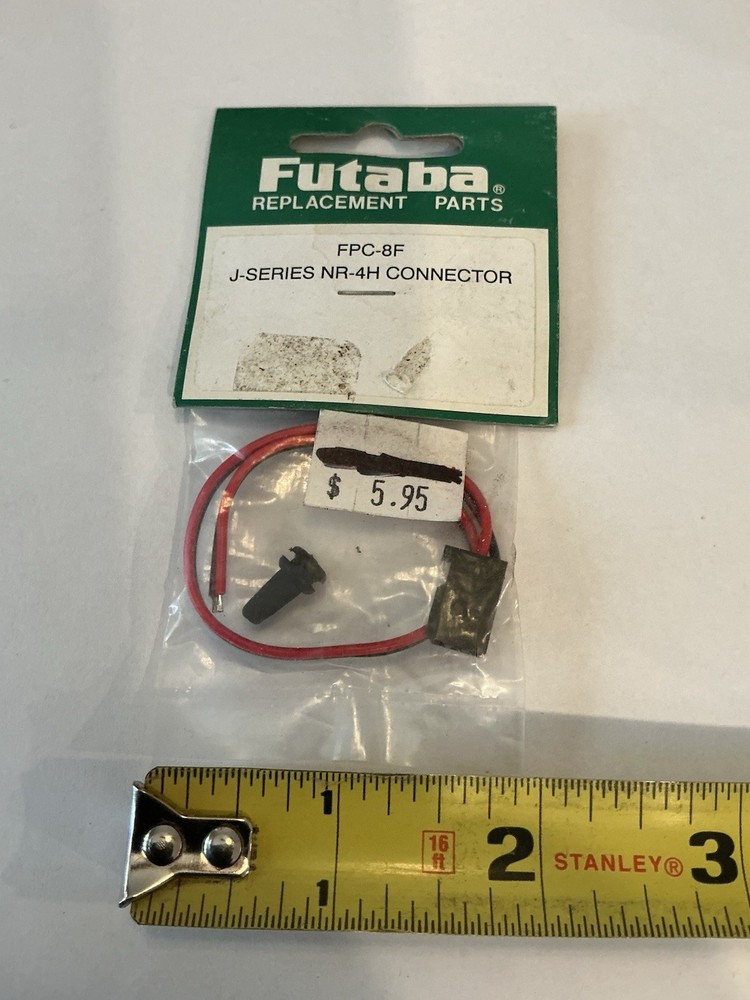 Futaba FPC-8F J-Series NR-4H Connector