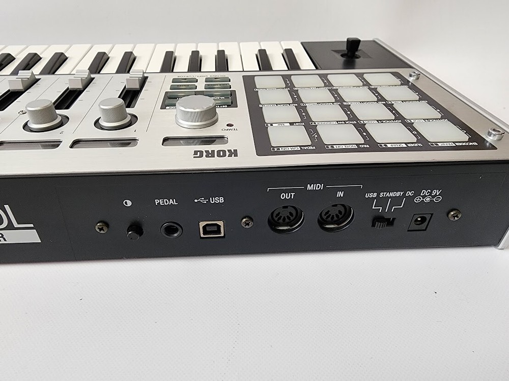 KORG MC-1 MIDI keyboard micro midi controller keyboard
