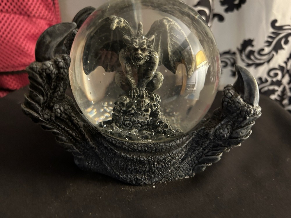 Gargoyle Decorative Piece