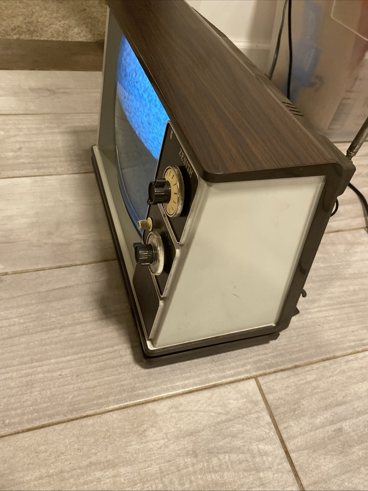 1976 Zenith 12” Solid State Television Retro Gaming
