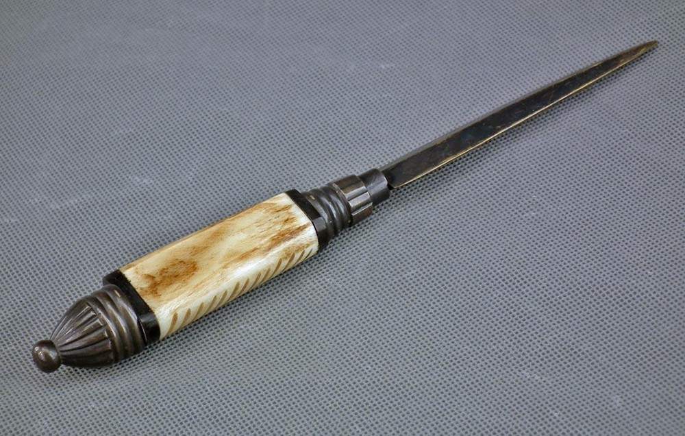 Very Unusual Massive Bronze Stiletto Dagger
