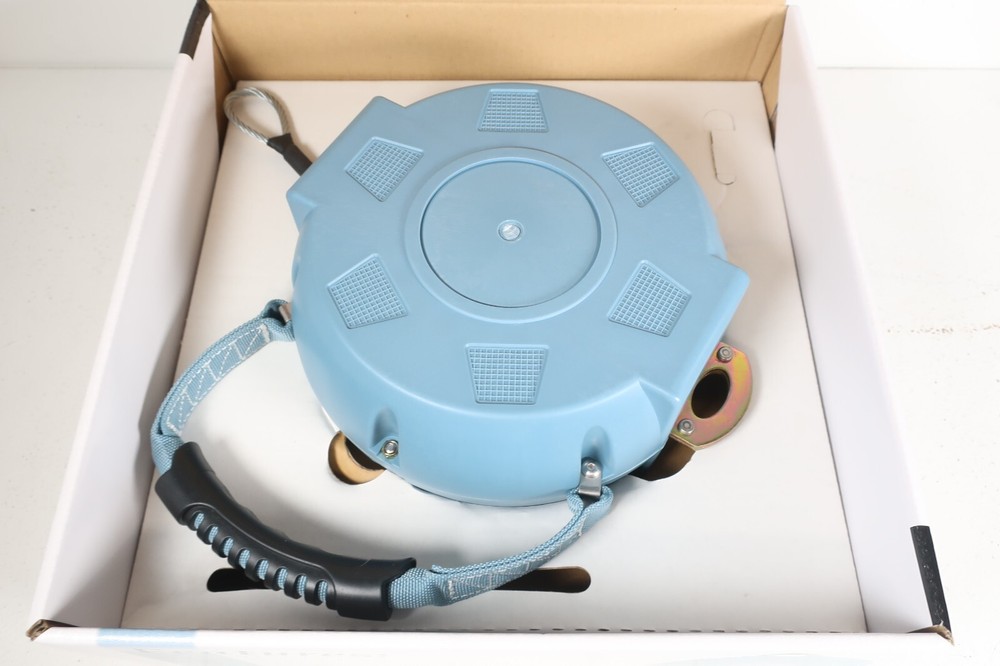 FallTech 727630, 30' Contractor Self Retracting Lifeline