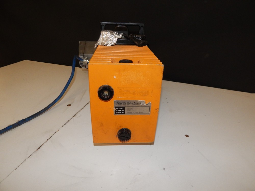 Alcatel Type 2012 Rotary Vane Vacuum Pump (UDK49)
