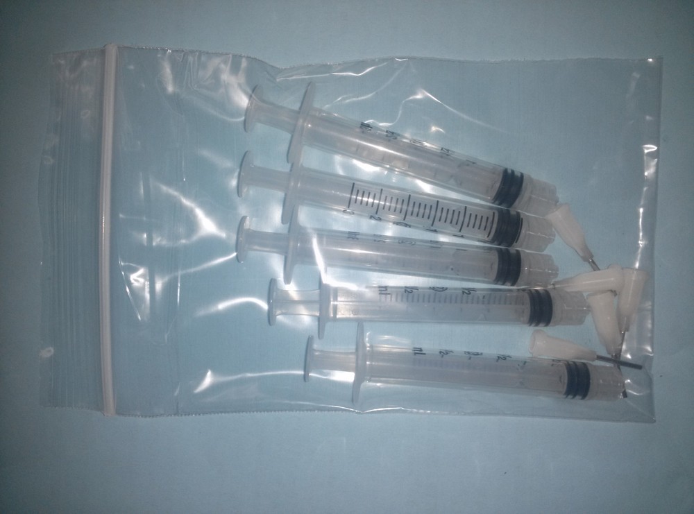 5 Glue Applicators w/ Tips - vehicle
