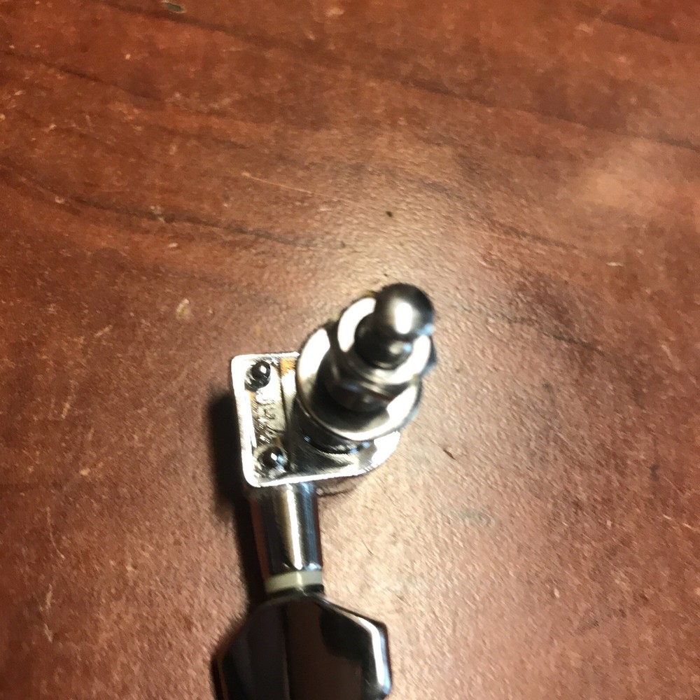 1x Machine Heads Electric Guitar Inline Mini C 2 Pin JH4-Quantity 1
