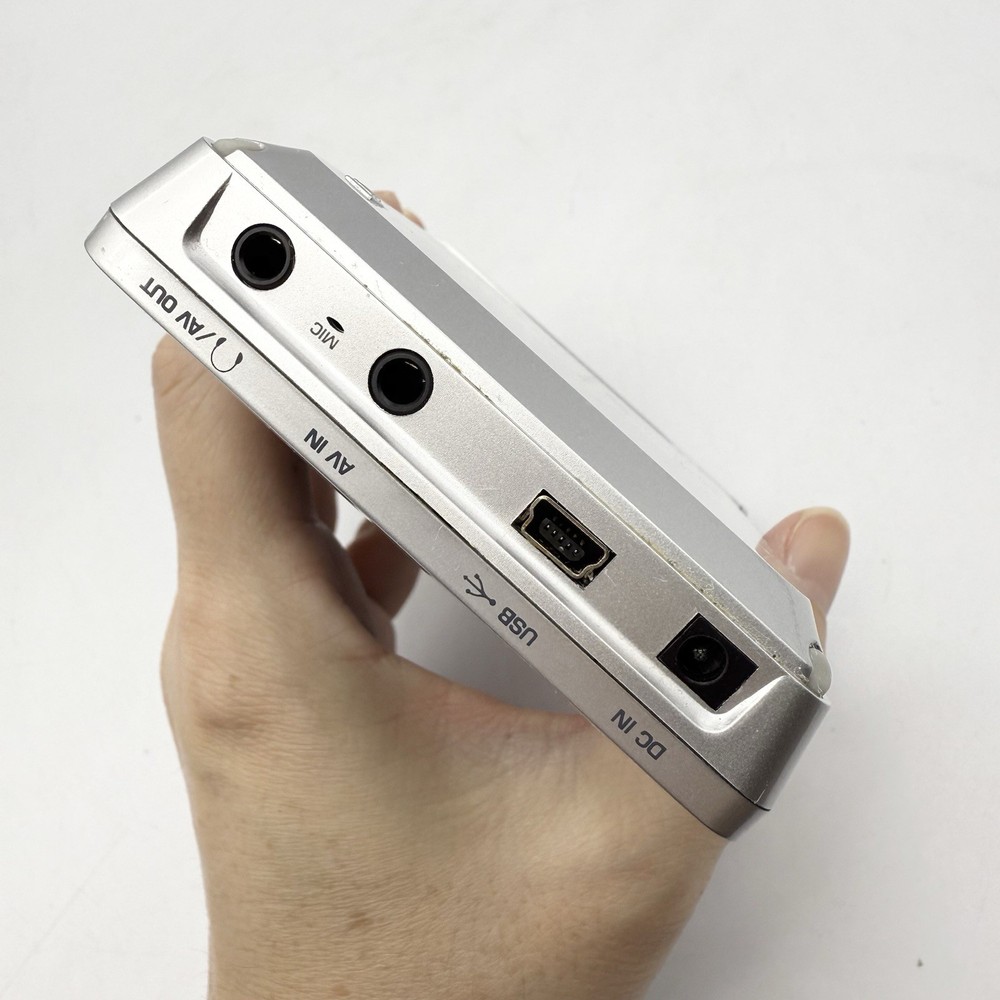 COBY PMP3520 Digital Video Recorder Multimedia Player AV RCA INPUT 20GB *READ*