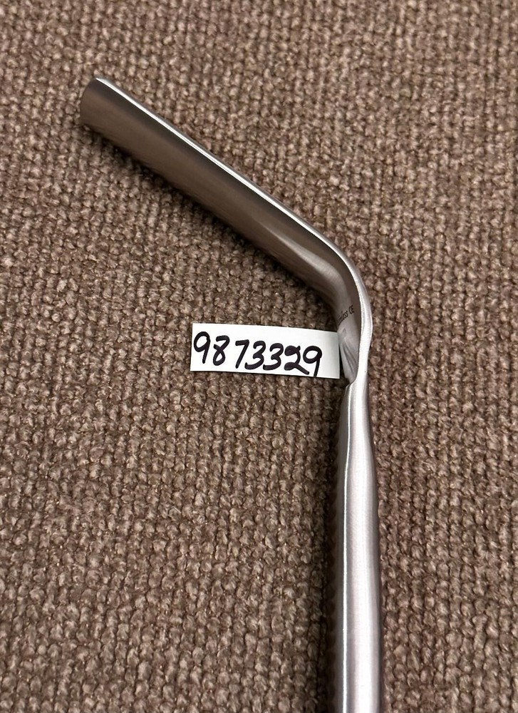 CLOWARD RETRACTOR 7.5" WITHOUT LIP 23MM