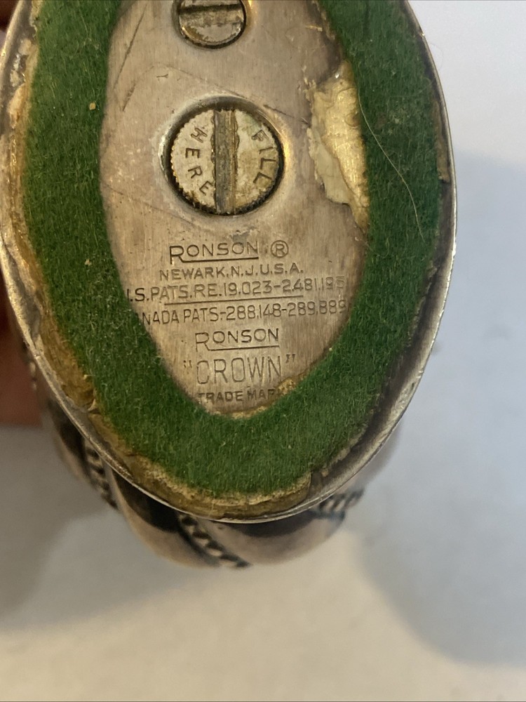 VINTAGE RONSON TABLE LIGHTER SILVER PLATED QUEEN MADE USA