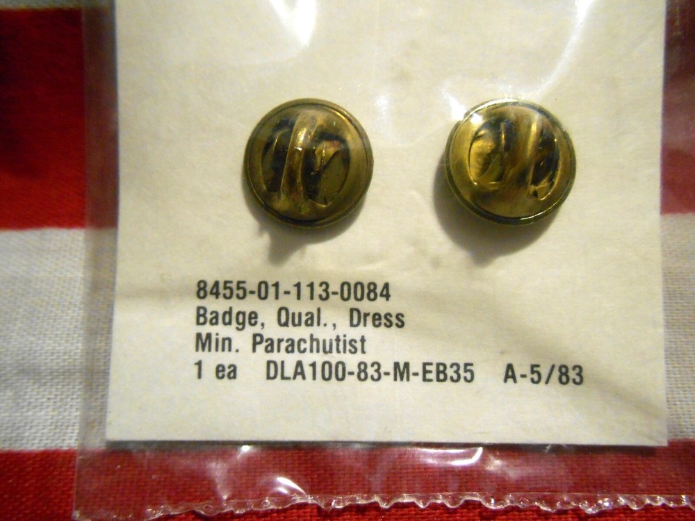 BASIC MINIATURE PARACHUTIST BADGE HM KREW GI