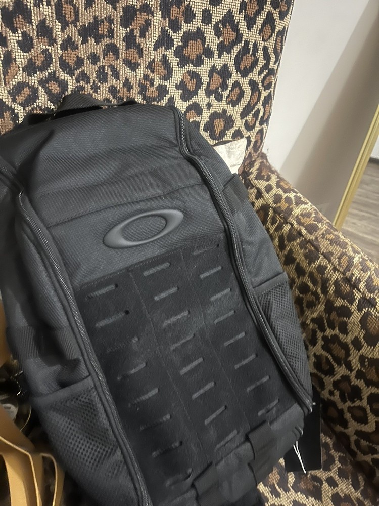 Oakley Extractor Sling Pack 2.0